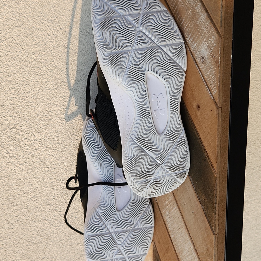 Curry Under Armour View 3
